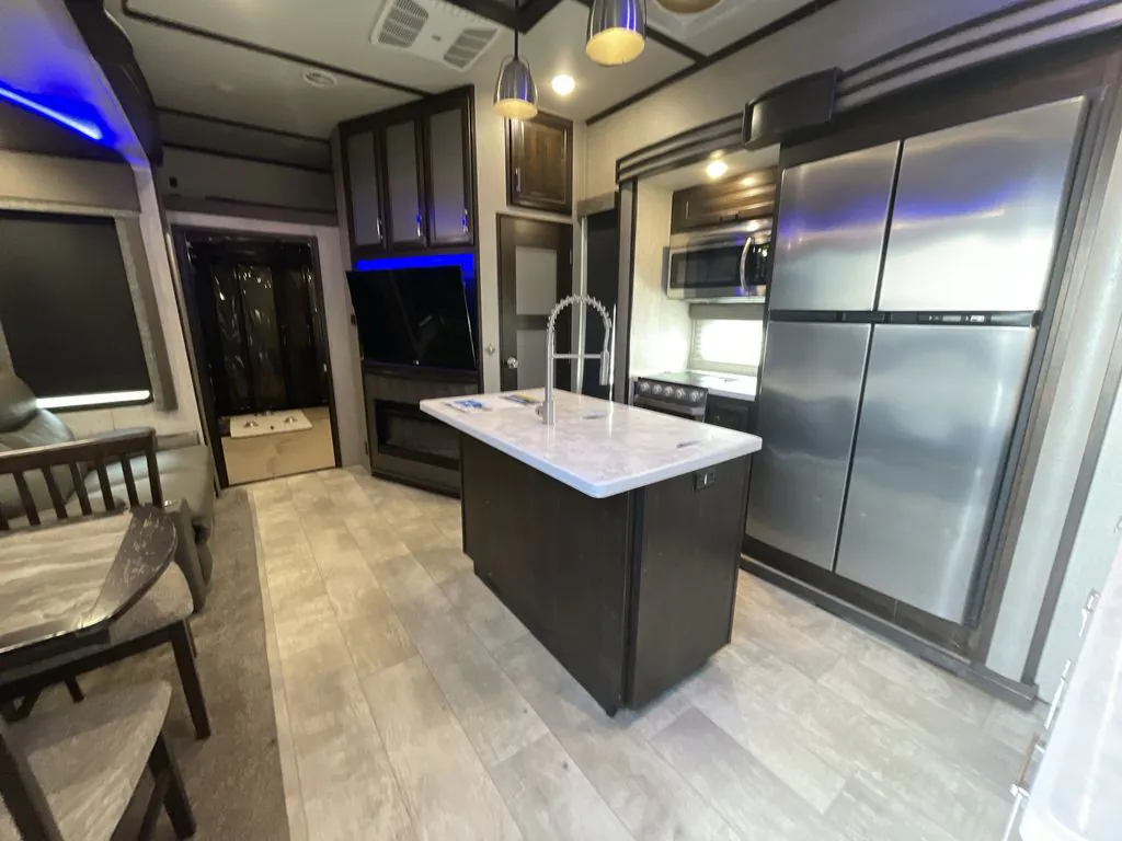 2027 Grand Design Momentum 397TH, Photos photo 7