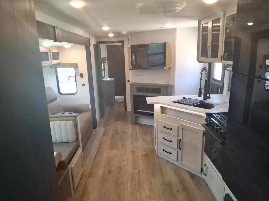 2027 Forest River Puma 32BHQS, Photos photo 34