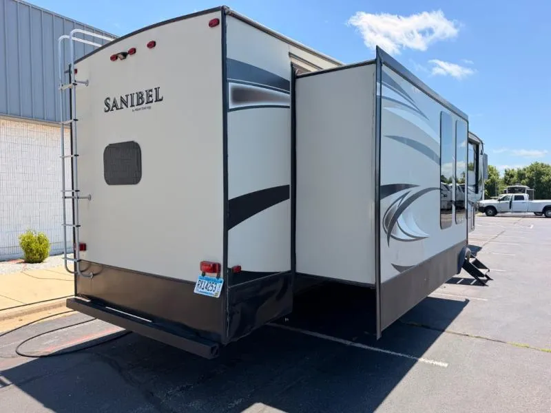 2019 Prime Time RV Sanibel Used    3751 - Photo 3