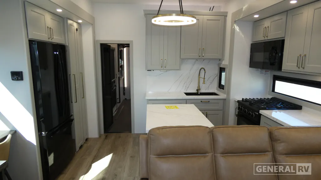 2025 Brinkley Model G 3970, Photos photo 2