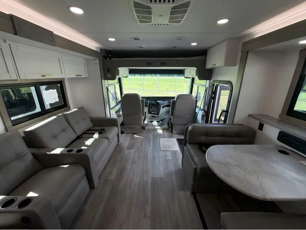 2027 Entegra Coach Vision XL 36C, Photos photo 15