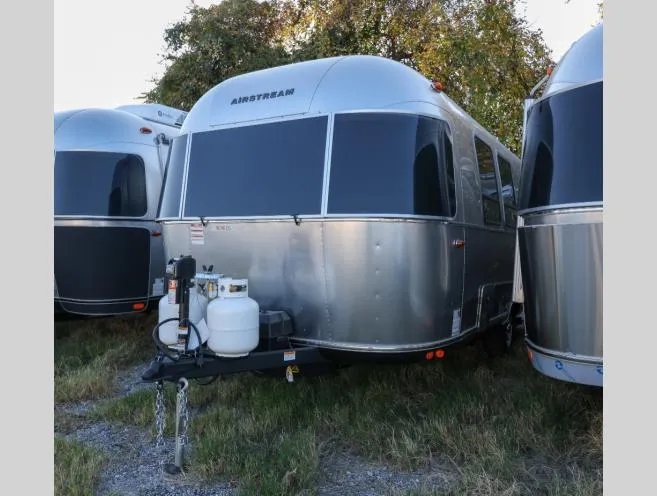 2026 Airstream Bambi 20FB - Photo 3