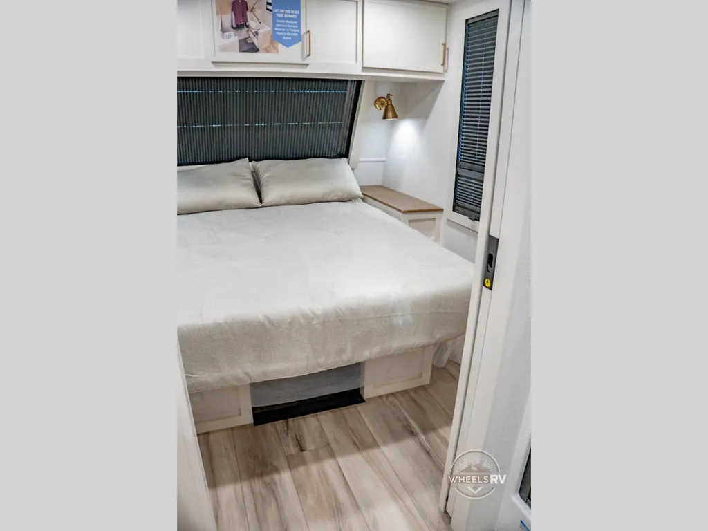 2027 Brinkley Model I 294, Photos photo 13