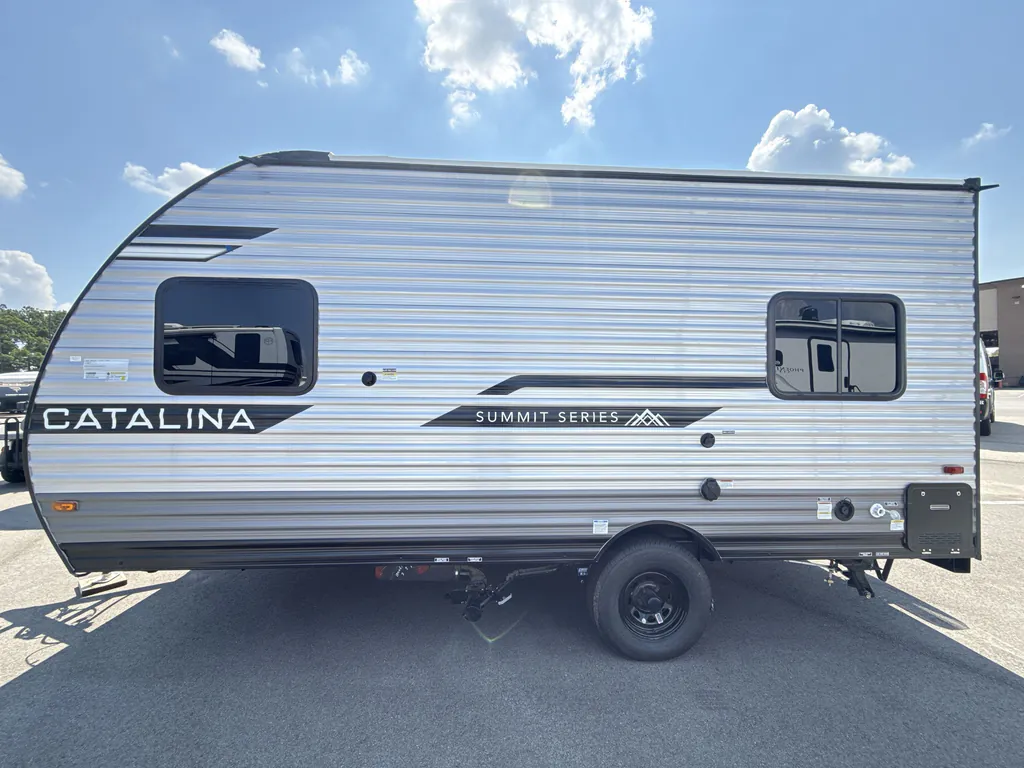 2027 Coachmen Catalina Summit Series 7 154RDX, Photos photo 6