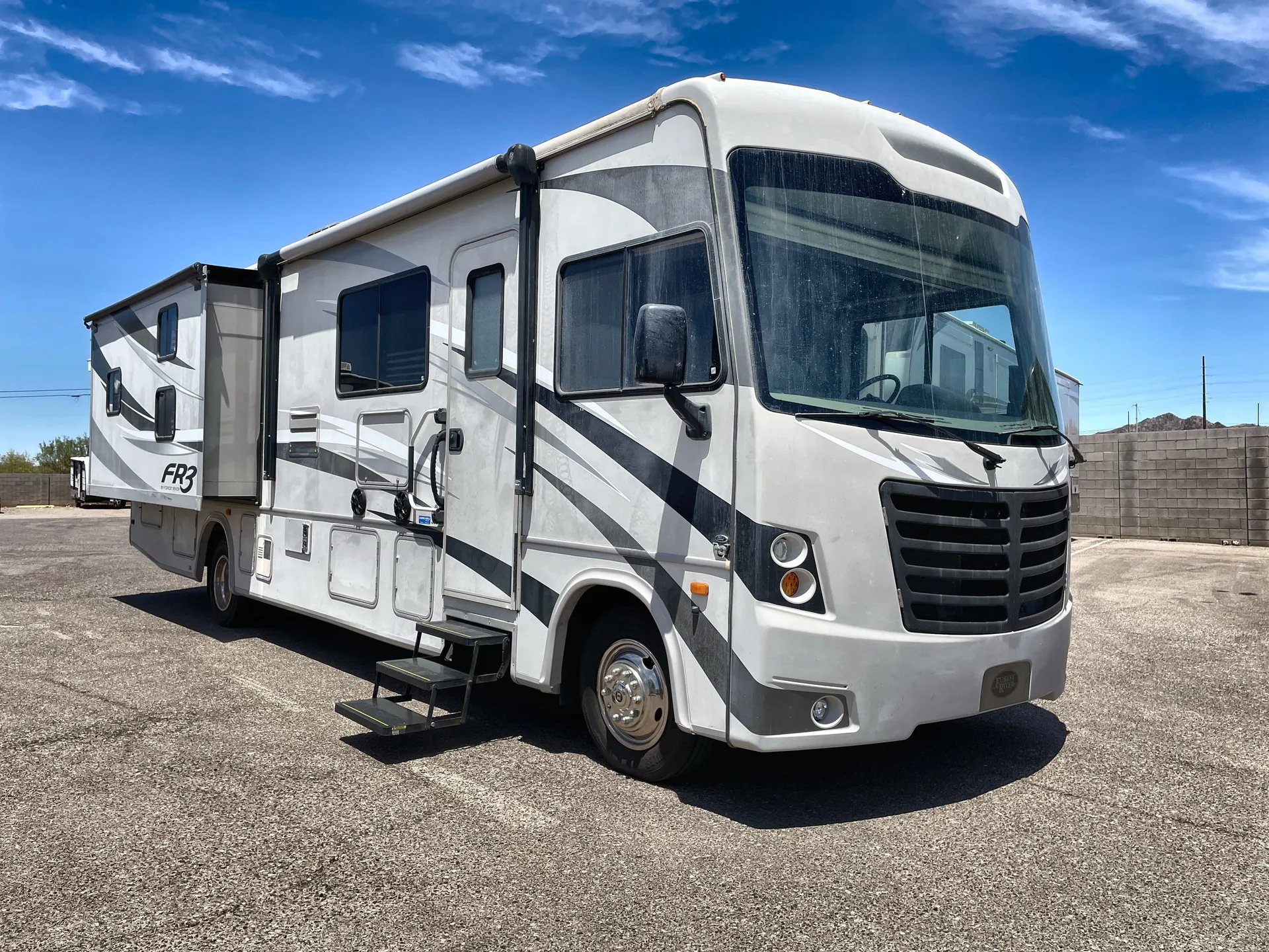 2017 Forest River Fr3 32DS - Photo 2