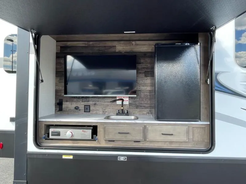 2024 Venture RV SportTrek 353VIK - Photo 4