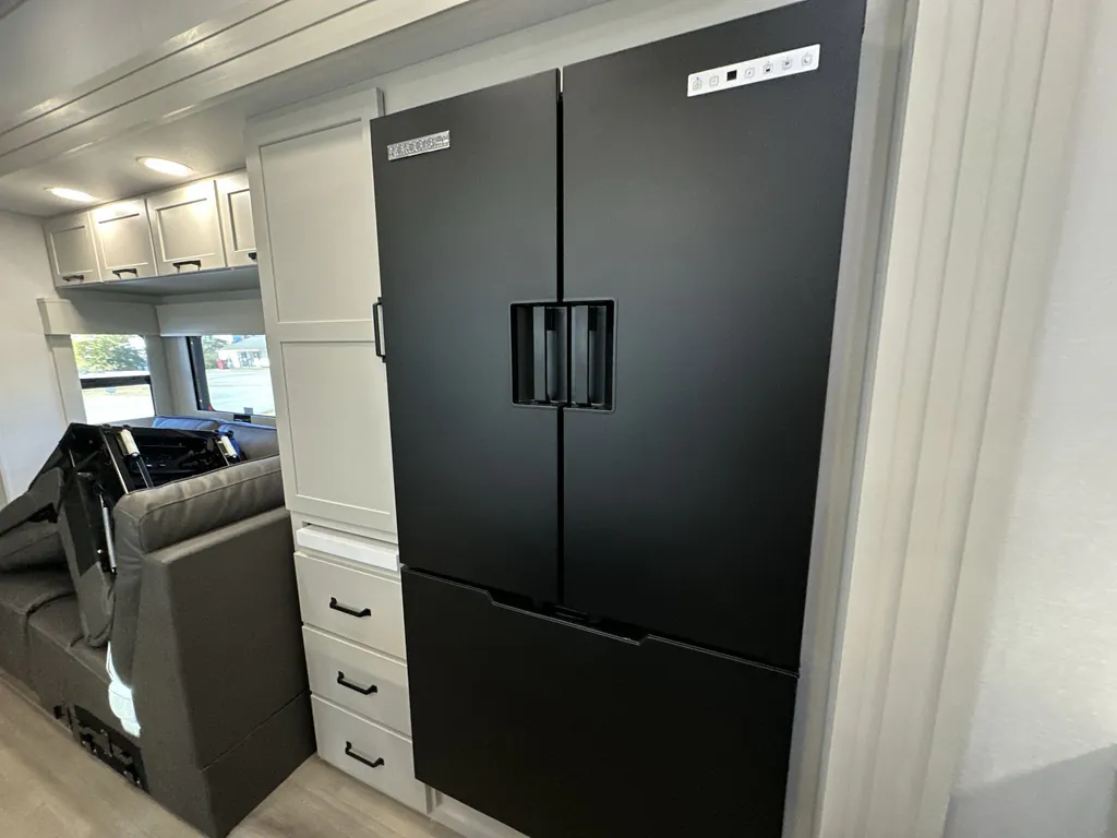 2026 Grand Design Momentum 399M, Photos photo 17