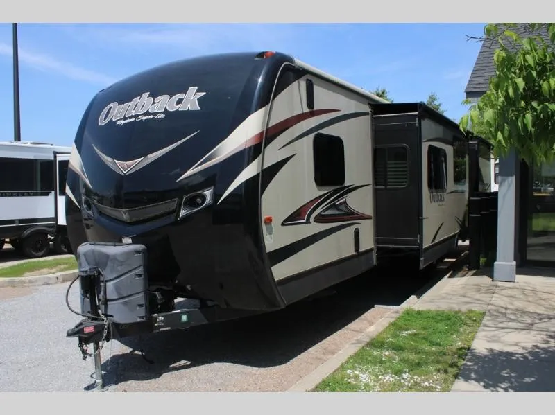 2016 Keystone RV Outback 325CG - Photo 2