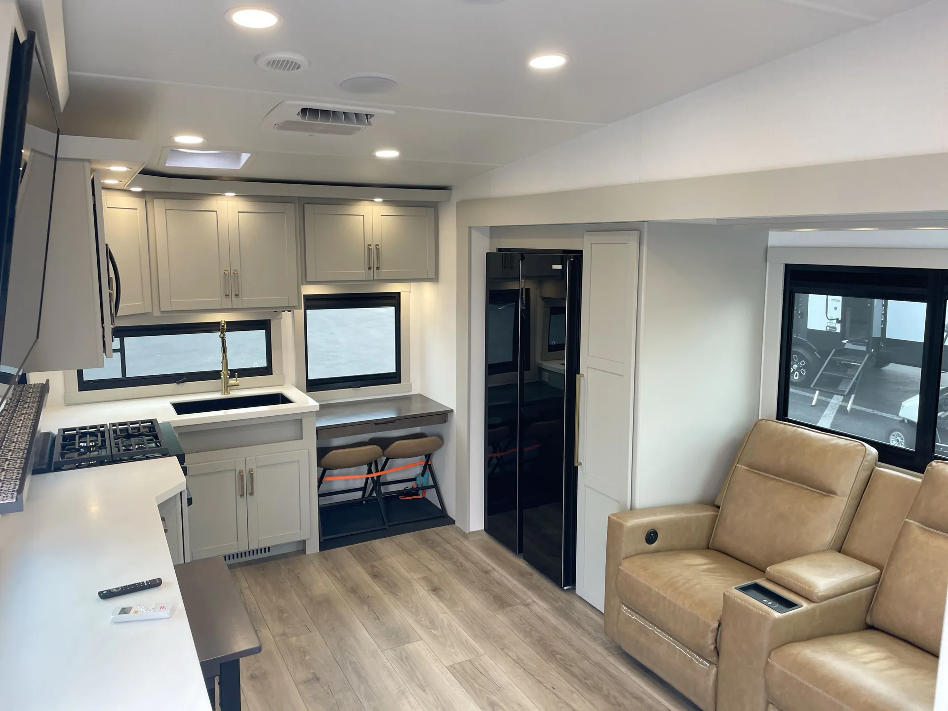 2025 Brinkley Model Z 2680 - Photo 3