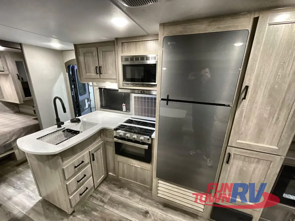2026 Coachmen Catalina Legacy Edition 273DBHCK, Photos photo 23