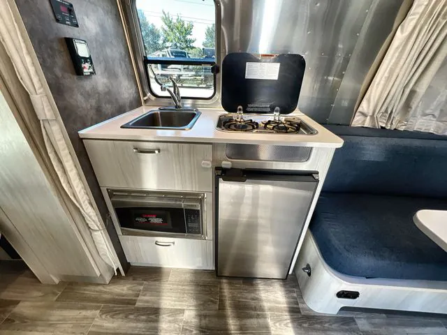 2024 Airstream Bambi 16RB - Photo 4