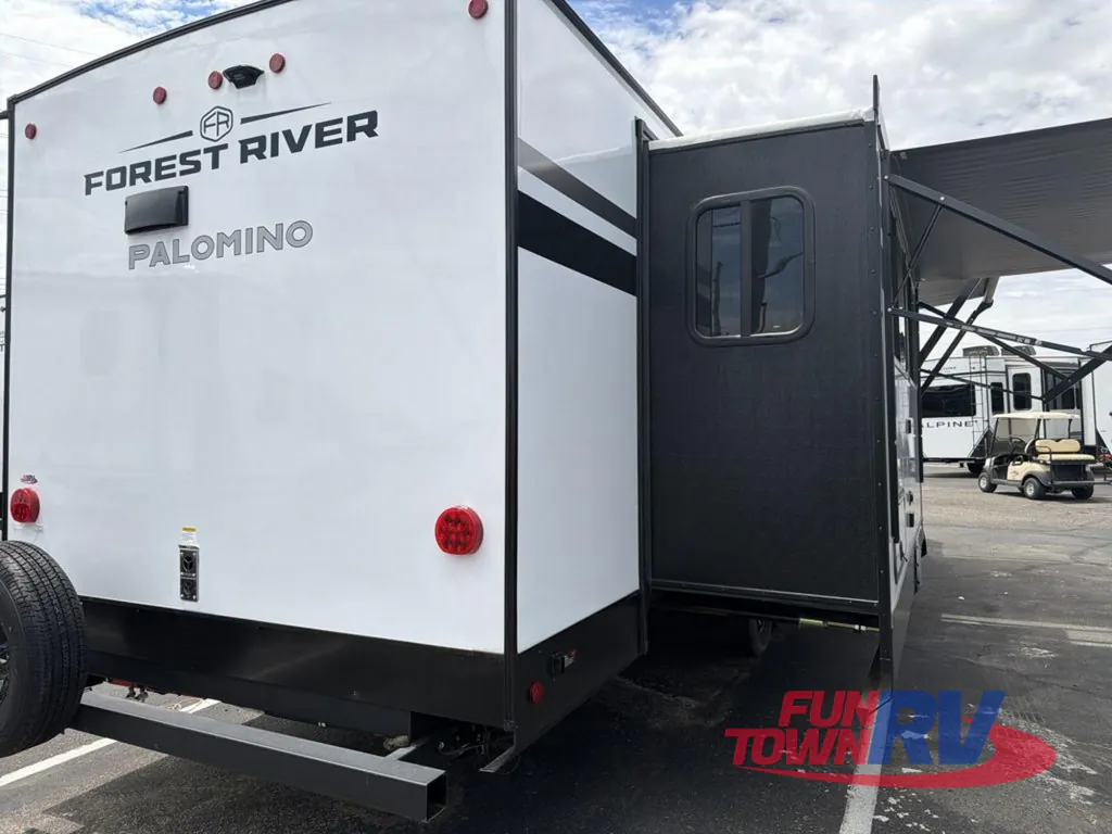 2027 Forest River Solaire 3060RKTS, Photos photo 8