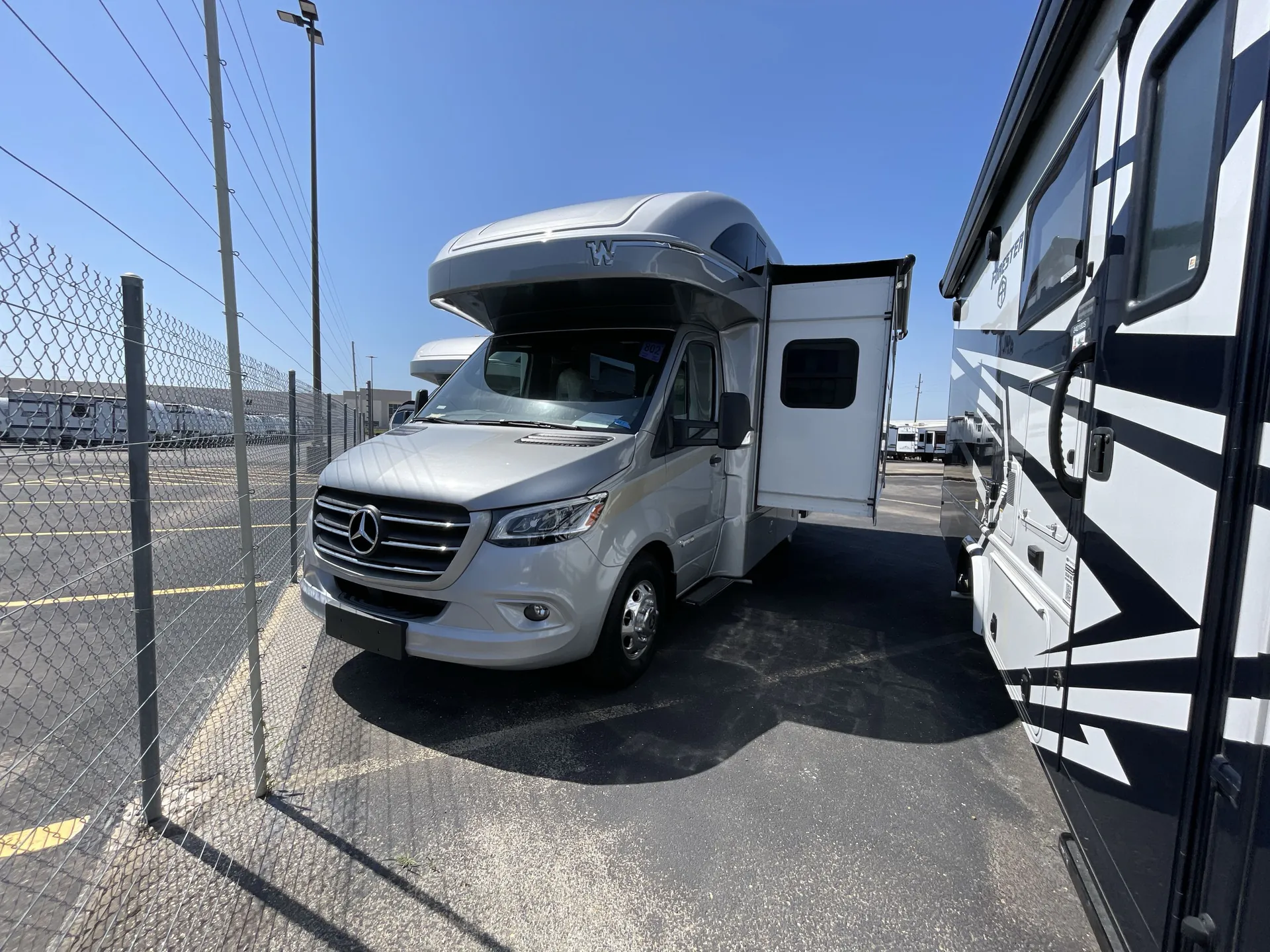 2025 Winnebago Navion 24T AWD - Photo 2