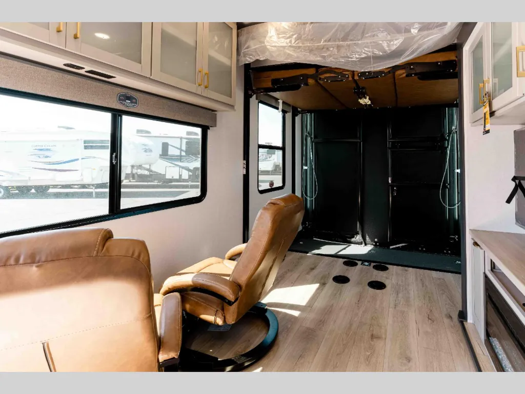 2027 Forest River Stealth 2800, Photos photo 13