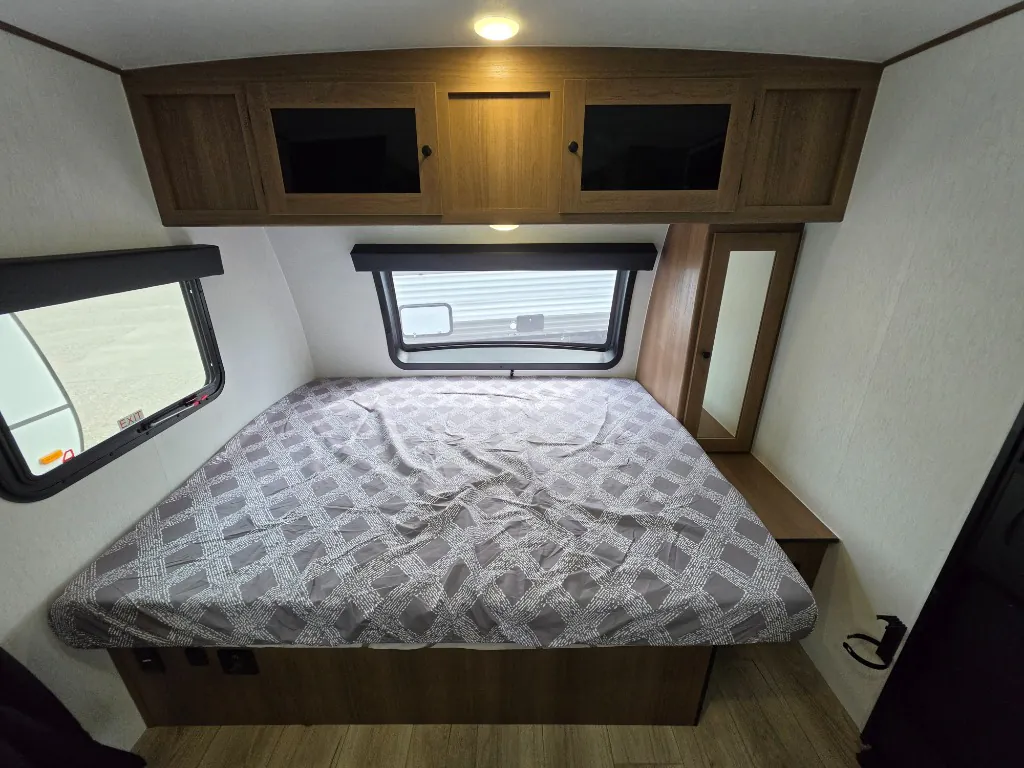 2026 Coachmen Apex Nano 186BH, Photos photo 9