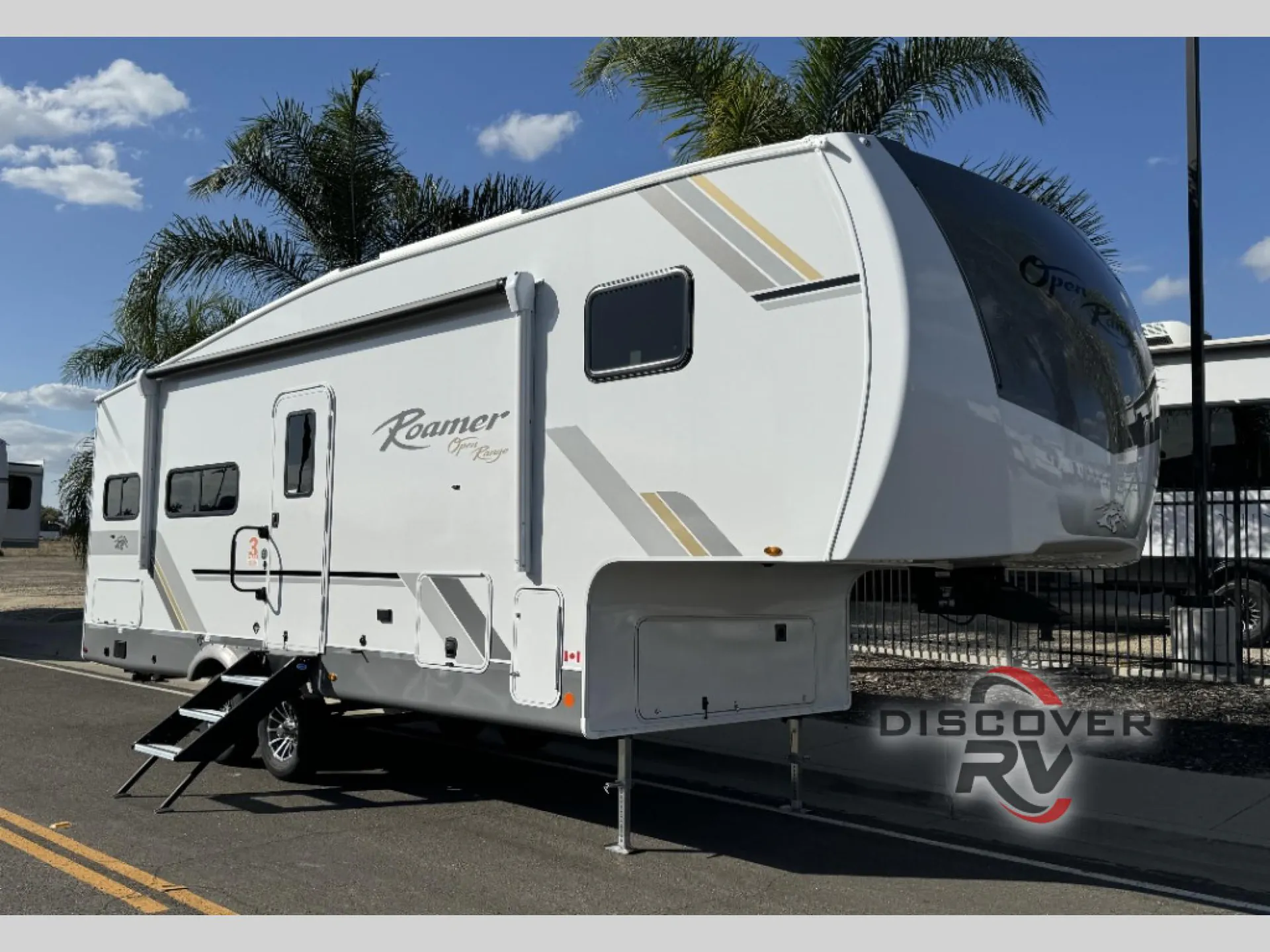 2026 Highland Ridge Roamer Light Duty 24MLDS dealer photo 1 from Discover RV