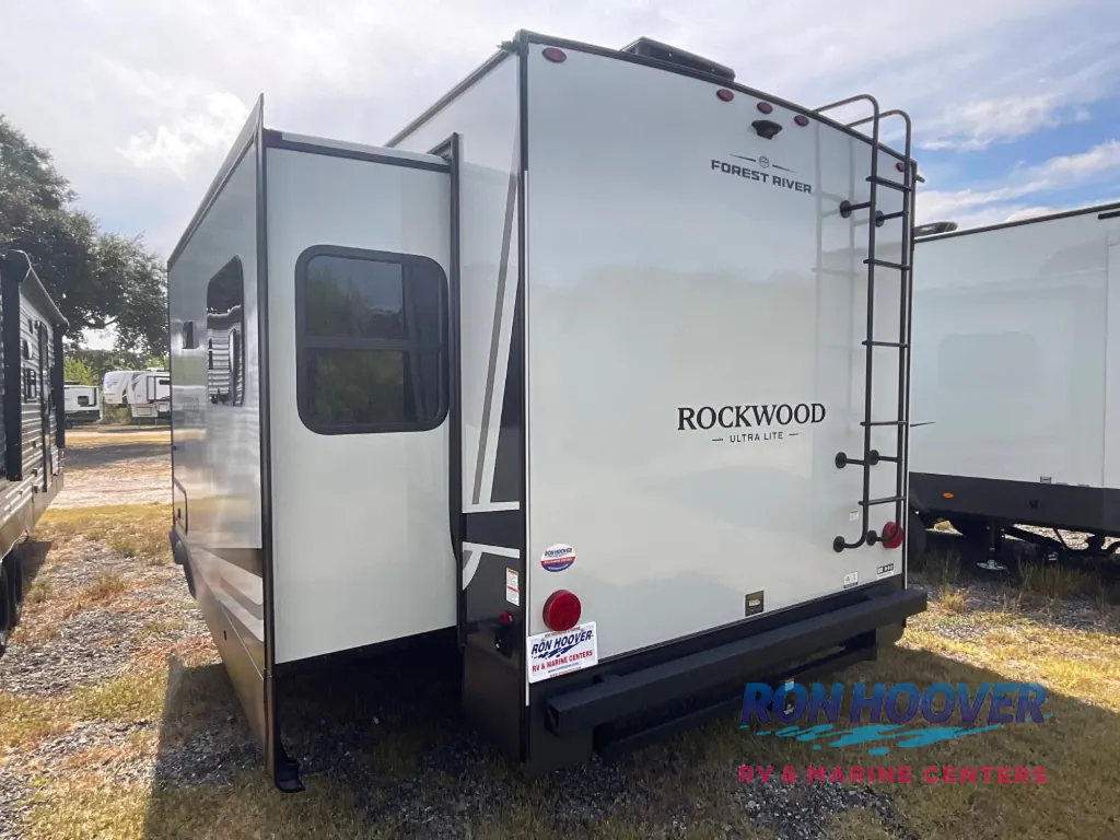 2027 Forest River Rockwood Ultra Lite 2921RL, Photos photo 6