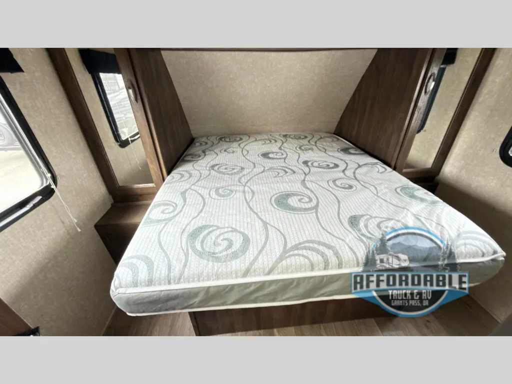 2018 Forest River Vibe Extreme Lite 224RLS, Photos photo 18