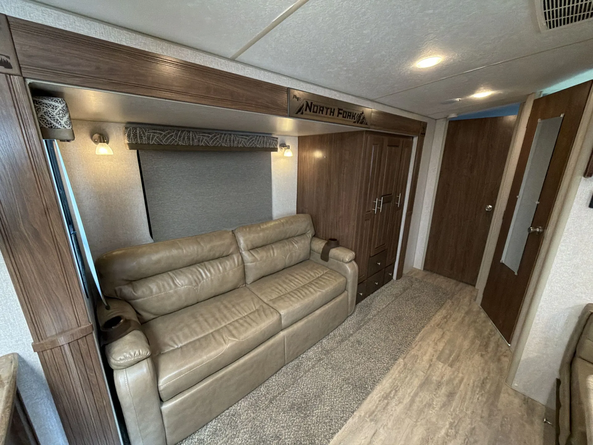 2023 Northwood Arctic Fox North Fork 25W — living area main