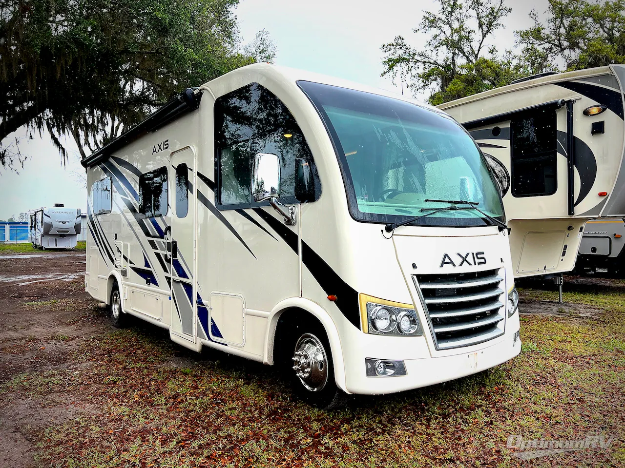 2021 Thor Motor Coach Axis 24.1 - Photo 2