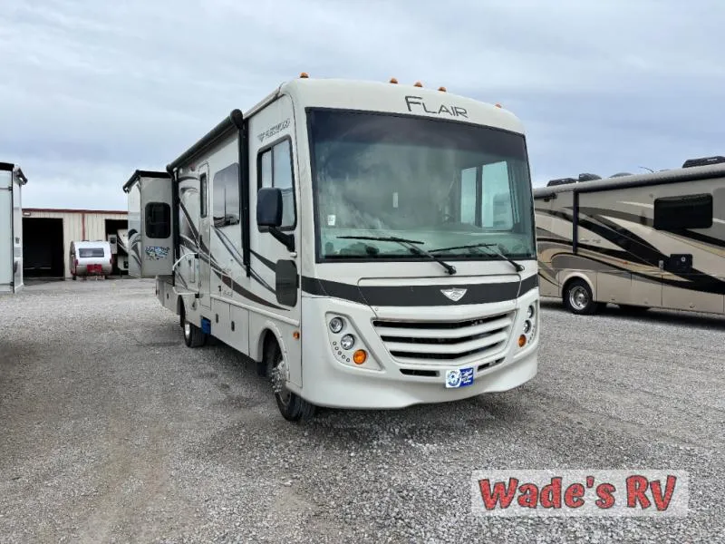 2016 Fleetwood RV Flair 30U - Main photo