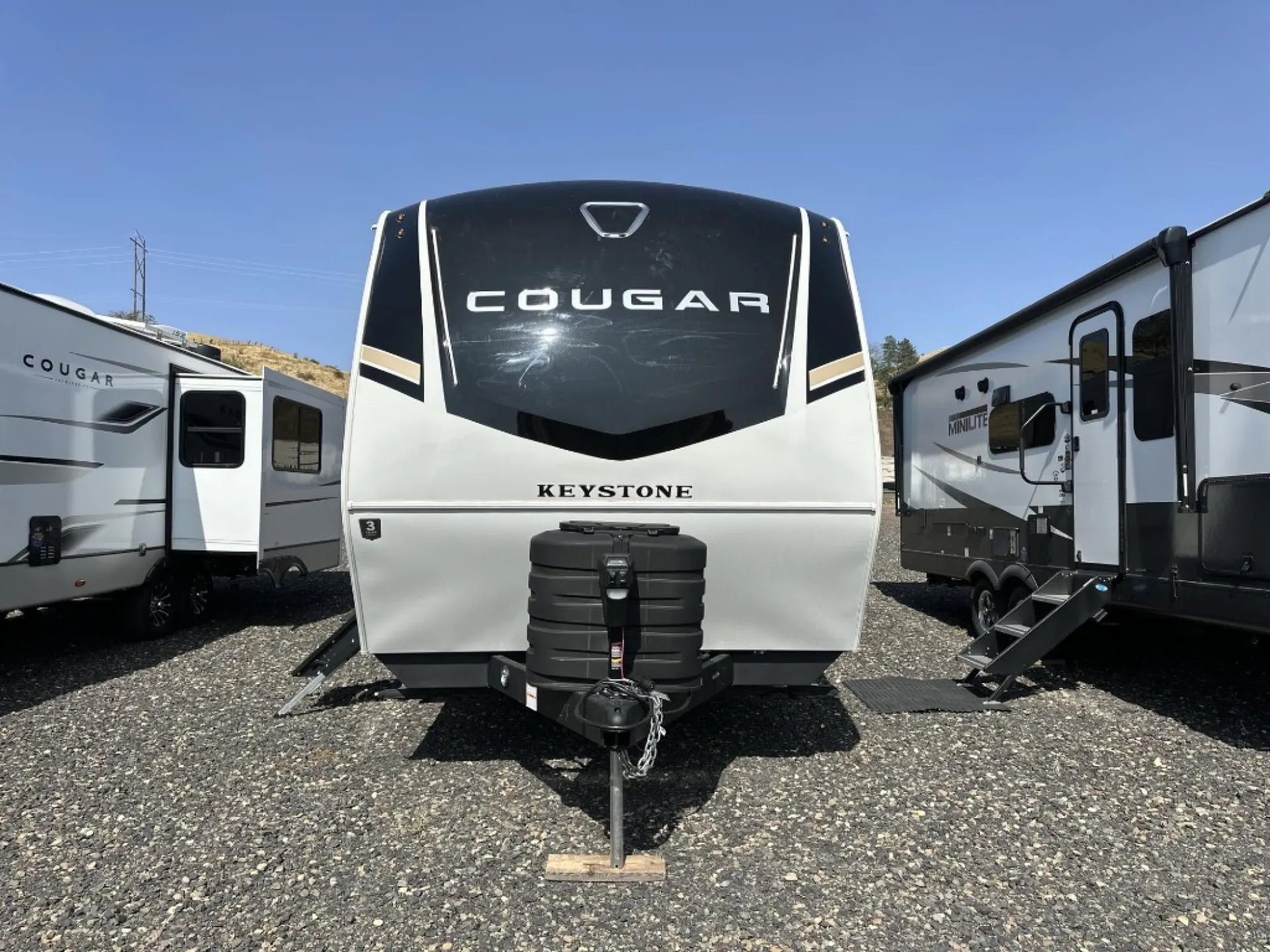 2026 Keystone Cougar Western 25RDWE dealer photo 2 from RnR RV Center Lewiston