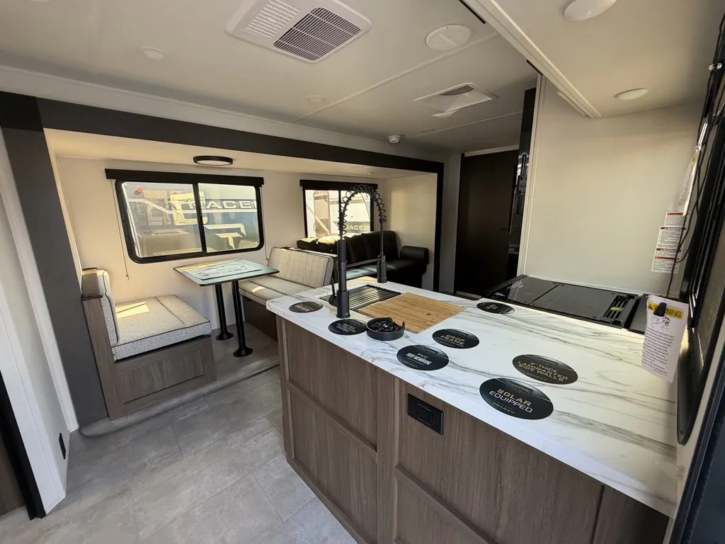 2027 Forest River Tracer 275BH, Photos photo 13