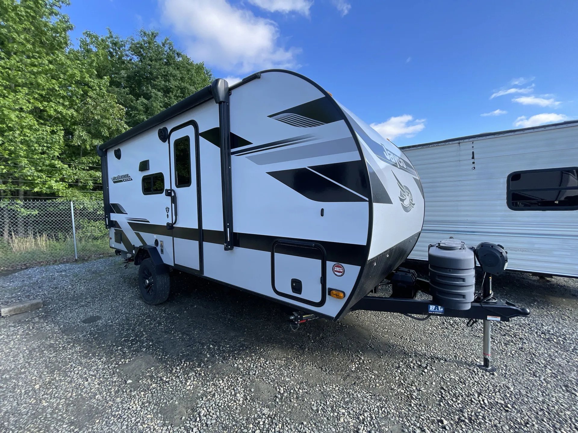 2025 Jayco Jay Feather Micro 183FBS - Photo 2
