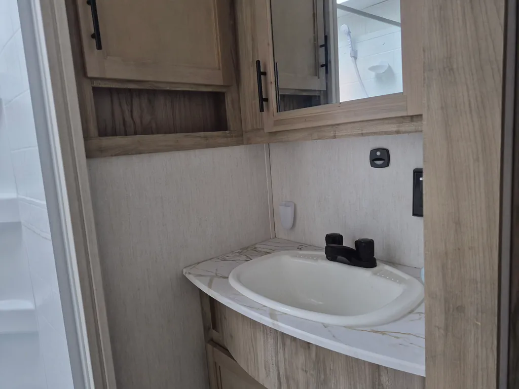2023 Forest River ARTIC WOLF 261RK, Photos photo 11