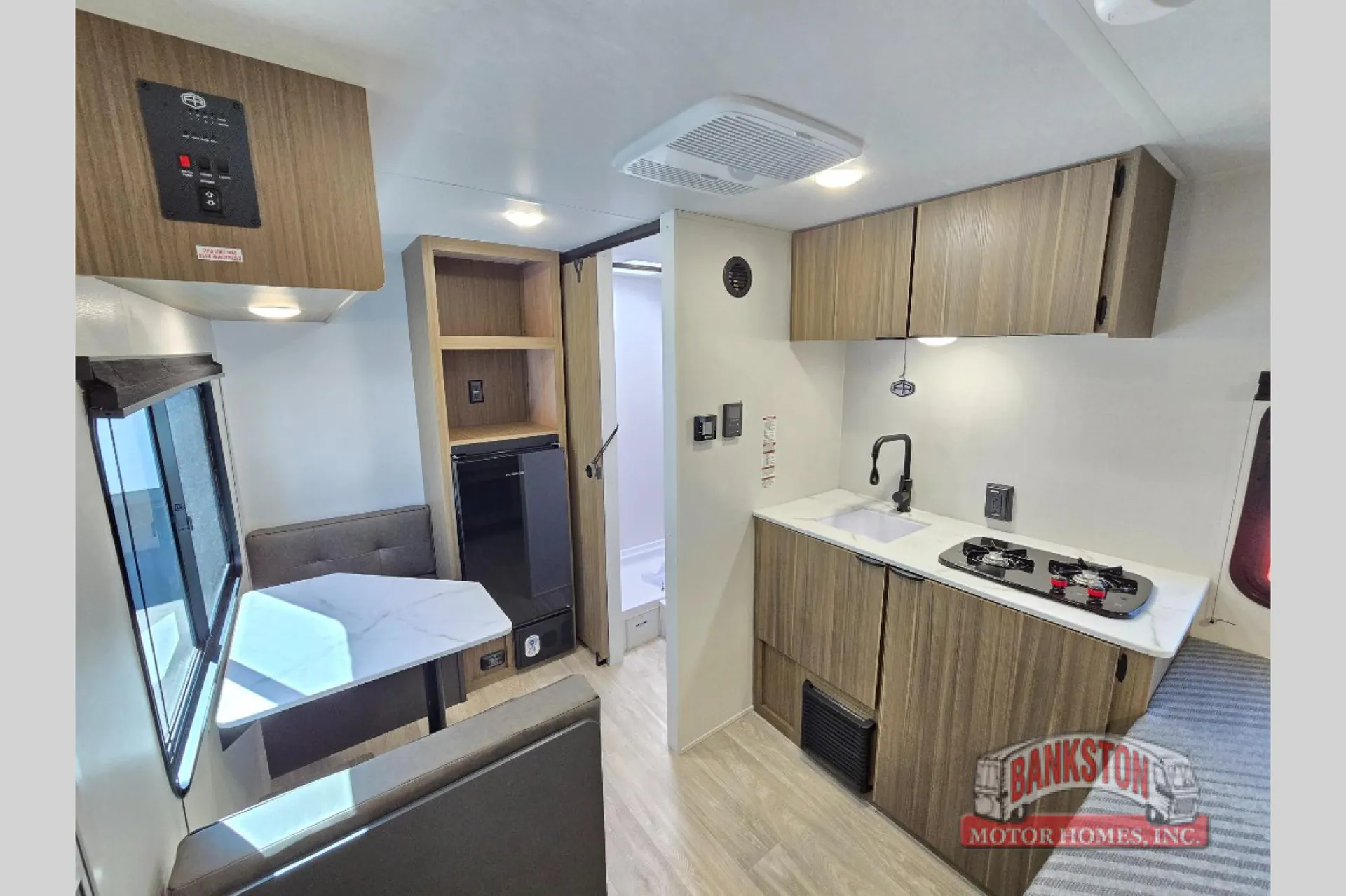 2027 Forest River Wildwood FSX 135ICE — Photo 6