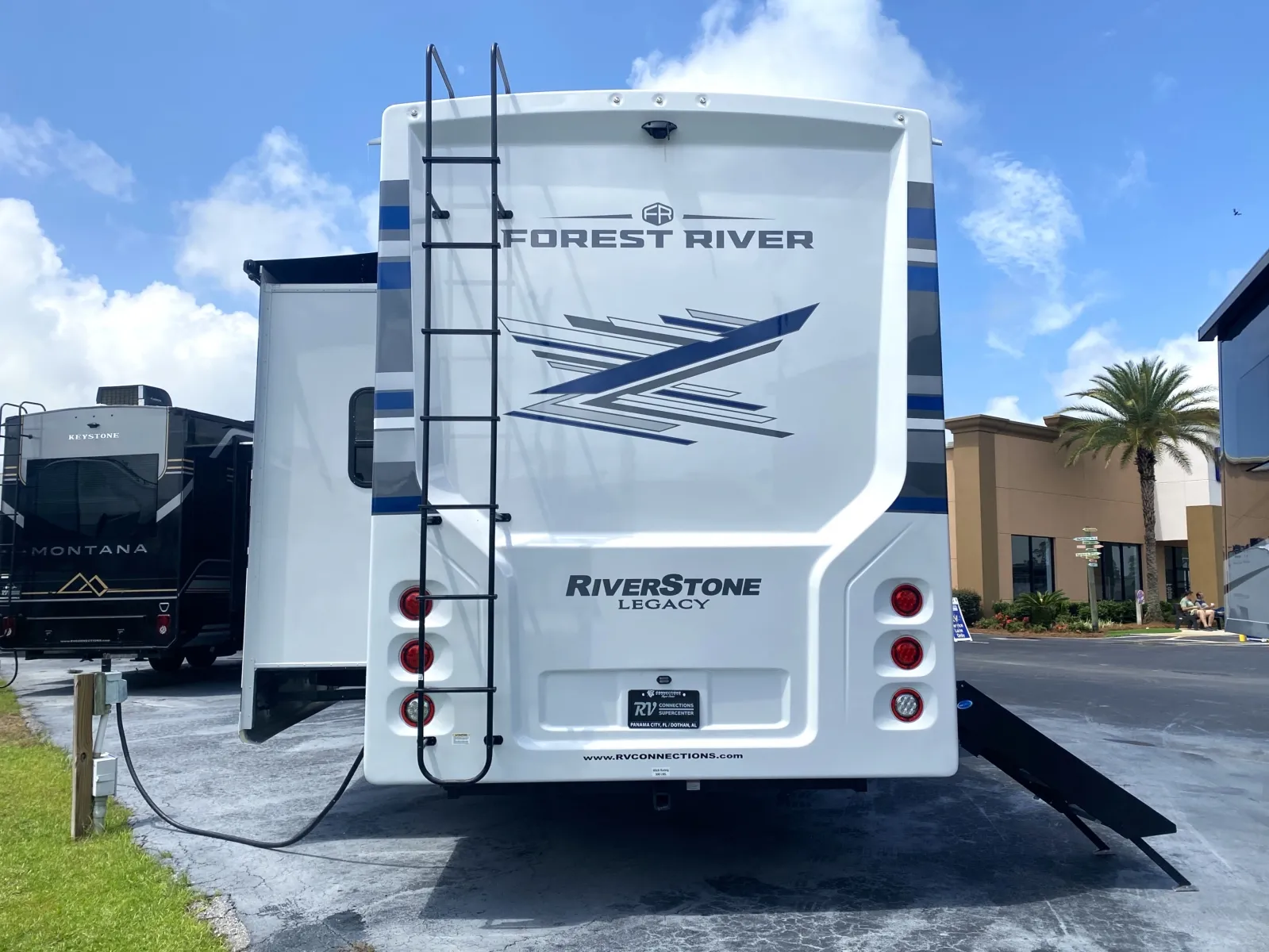 2025 Forest River RiverStone 44DBL - Photo 4