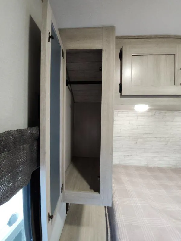 2026 Coachmen Catalina Legacy Edition 273DBHCK, Photos photo 20