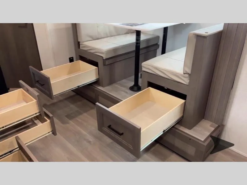 2026 Grand Design Transcend One 161BH - Photo 4