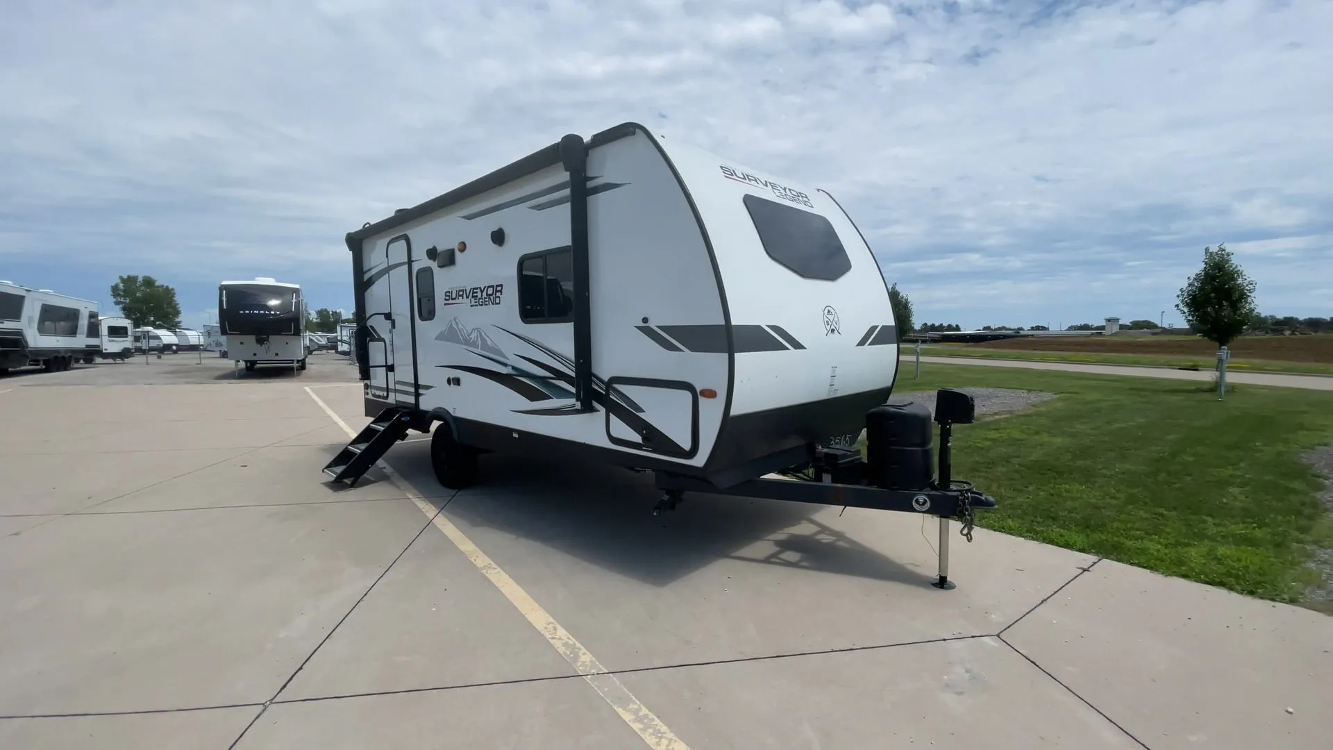 2022 Forest River Surveyor Legend 19RBLE - Photo 3