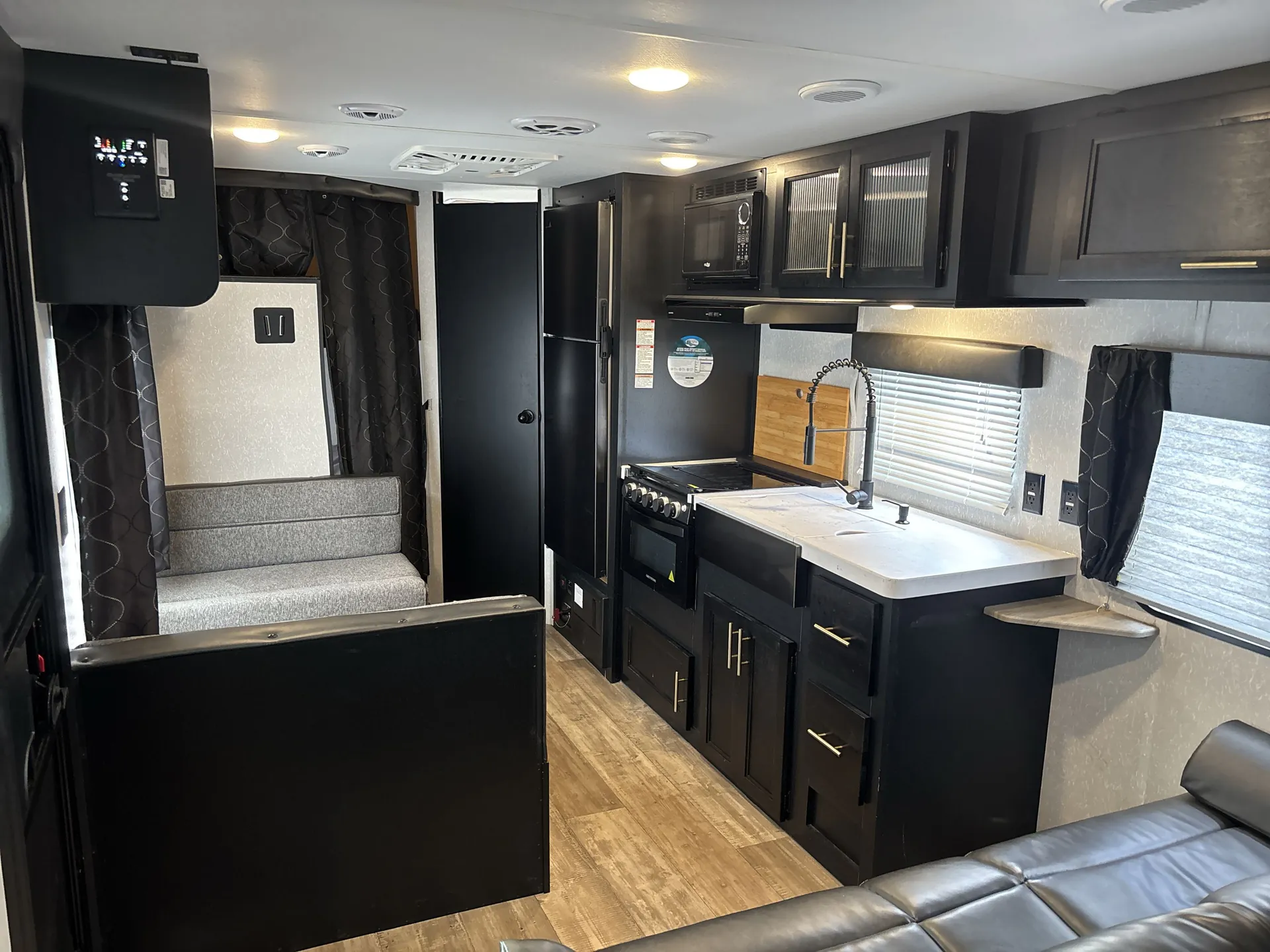 2022 Forest River Cherokee Grey Wolf 26DJSE — living area main