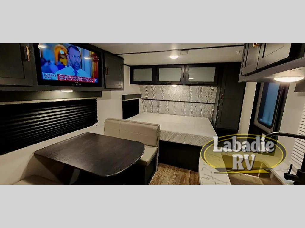 2023 Keystone Bullet Crossfire 1700BH - Photo 4