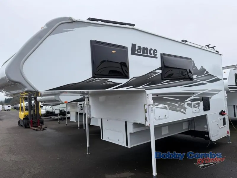 2026 Lance Lance Truck Campers 1191 - Photo 4