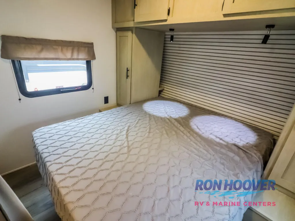 2026 Coachmen Northern Spirit DLX 5210CK, Photos photo 19