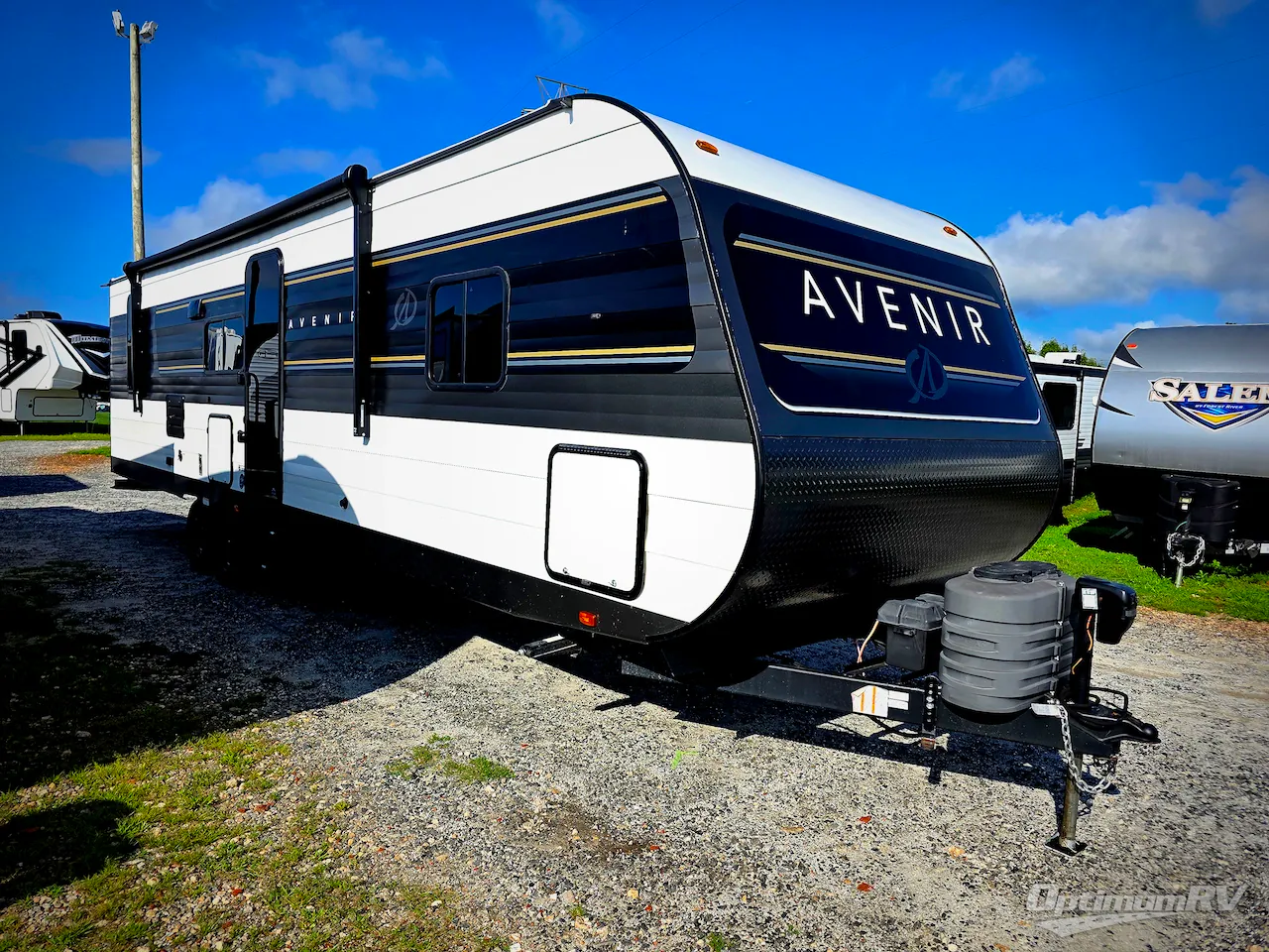 2024 Cruiser RV Avenir A-32BH - Photo 2