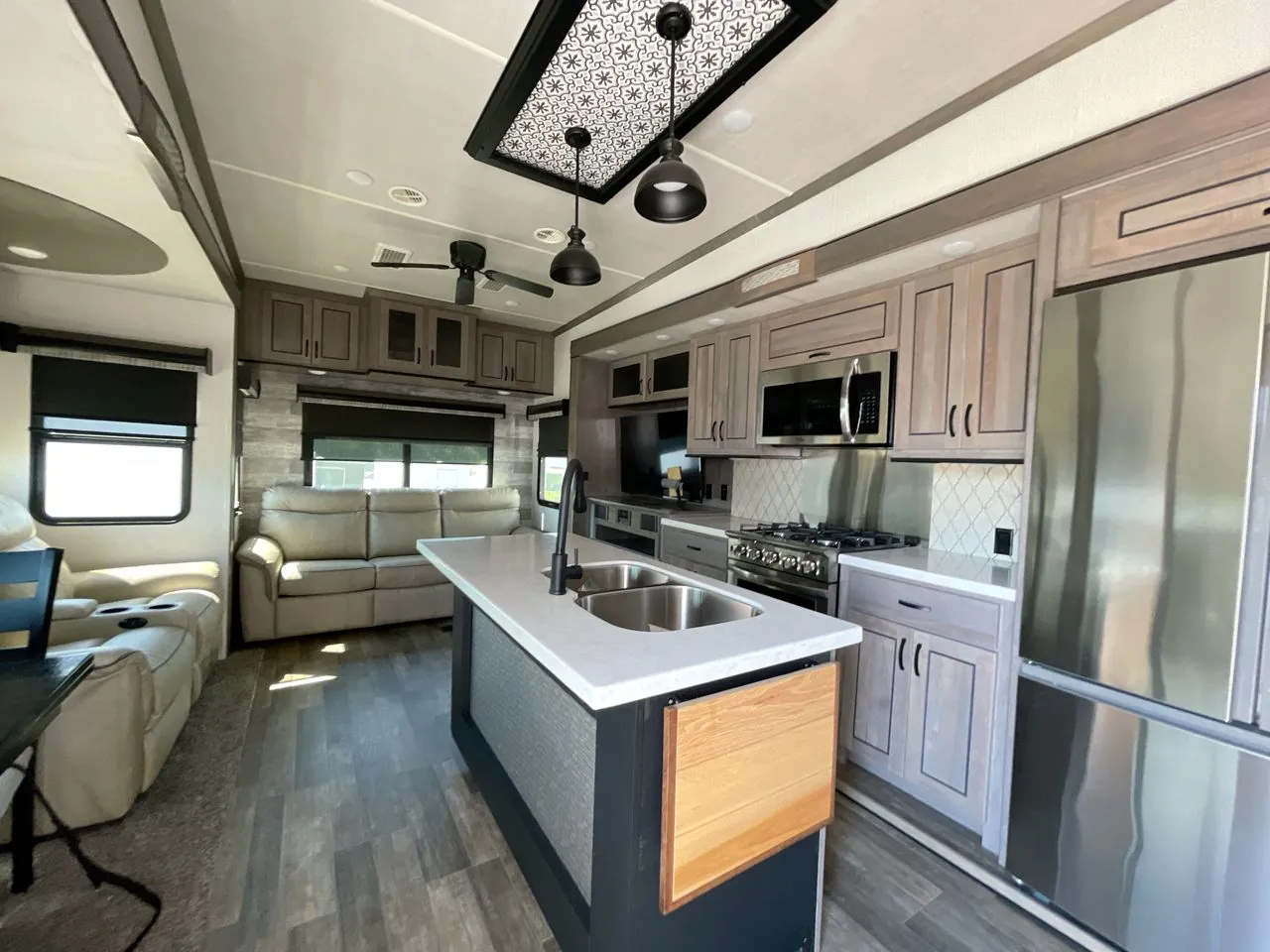2021 Forest River Cedar Creek 311RL - Photo 3