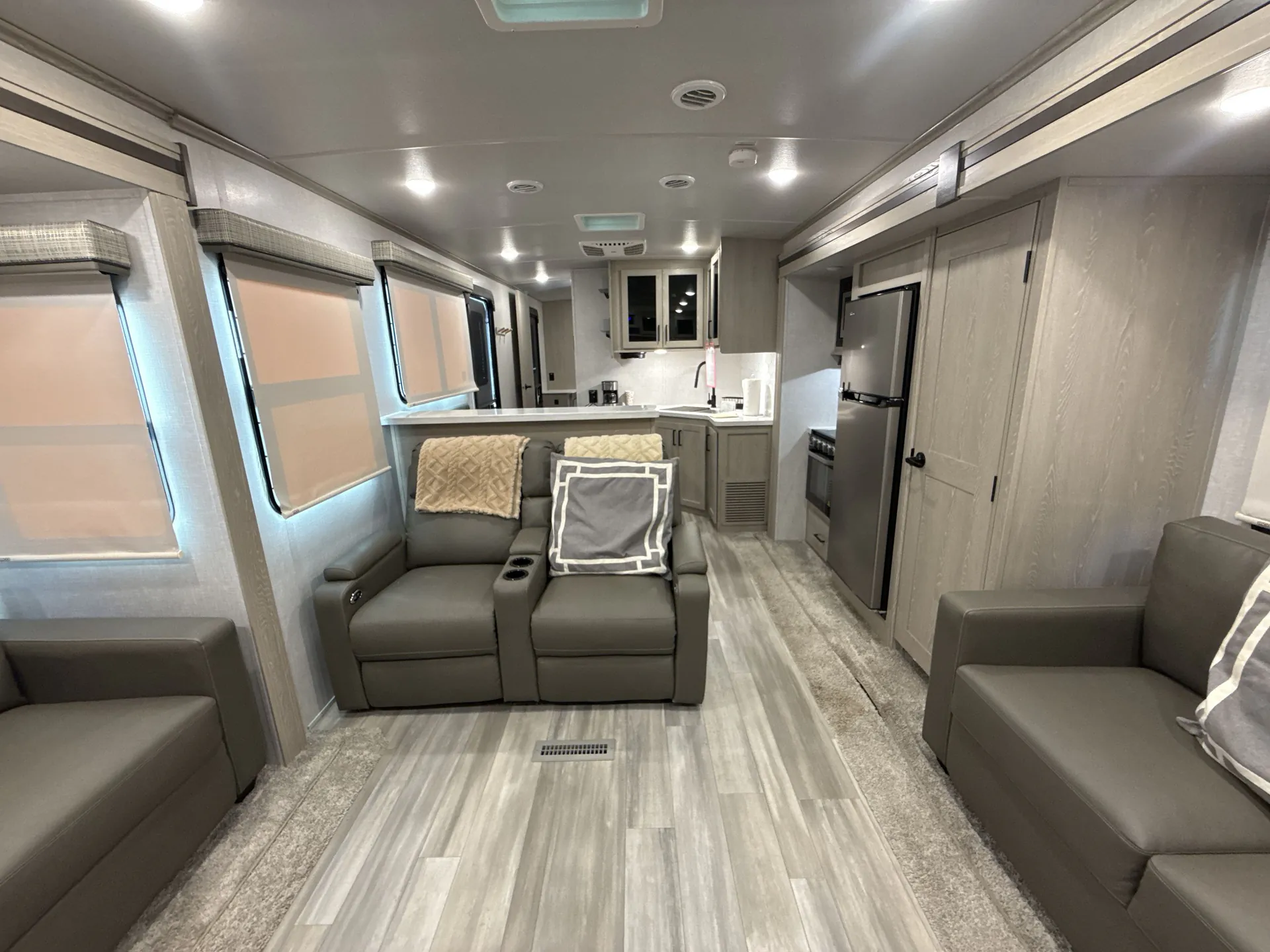 2021 Forest River Flagstaff Classic Super Lite 832FLSB — living area main
