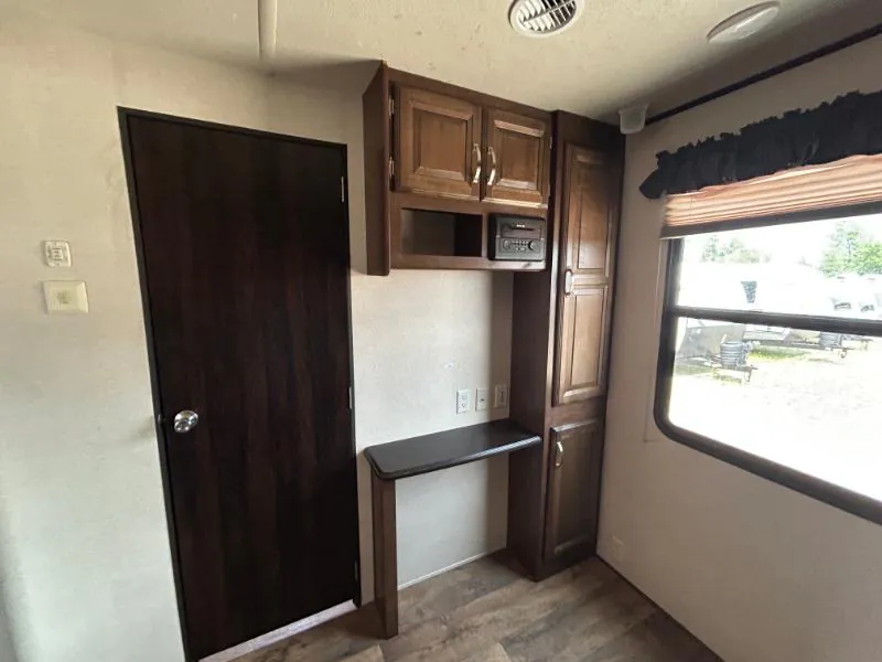 2018 Forest River Salem Villa 426-2B, Photos photo 11