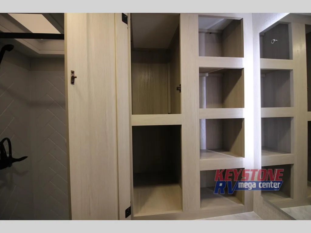 2026 Forest River Cardinal 35CRIB, Photos photo 38