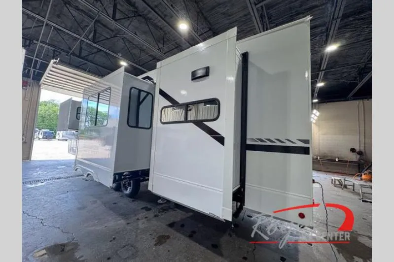 2026 Forest River RV Cherokee Arctic Wolf 387ML - Photo 3