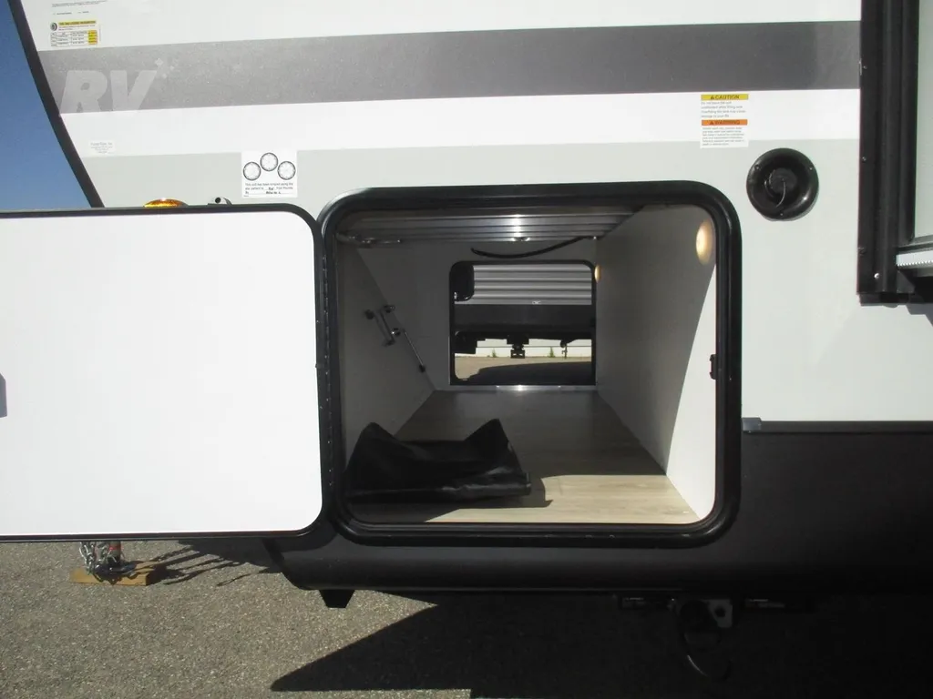 2026 Forest River Flagstaff Micro Lite 25FBD, Photos photo 4