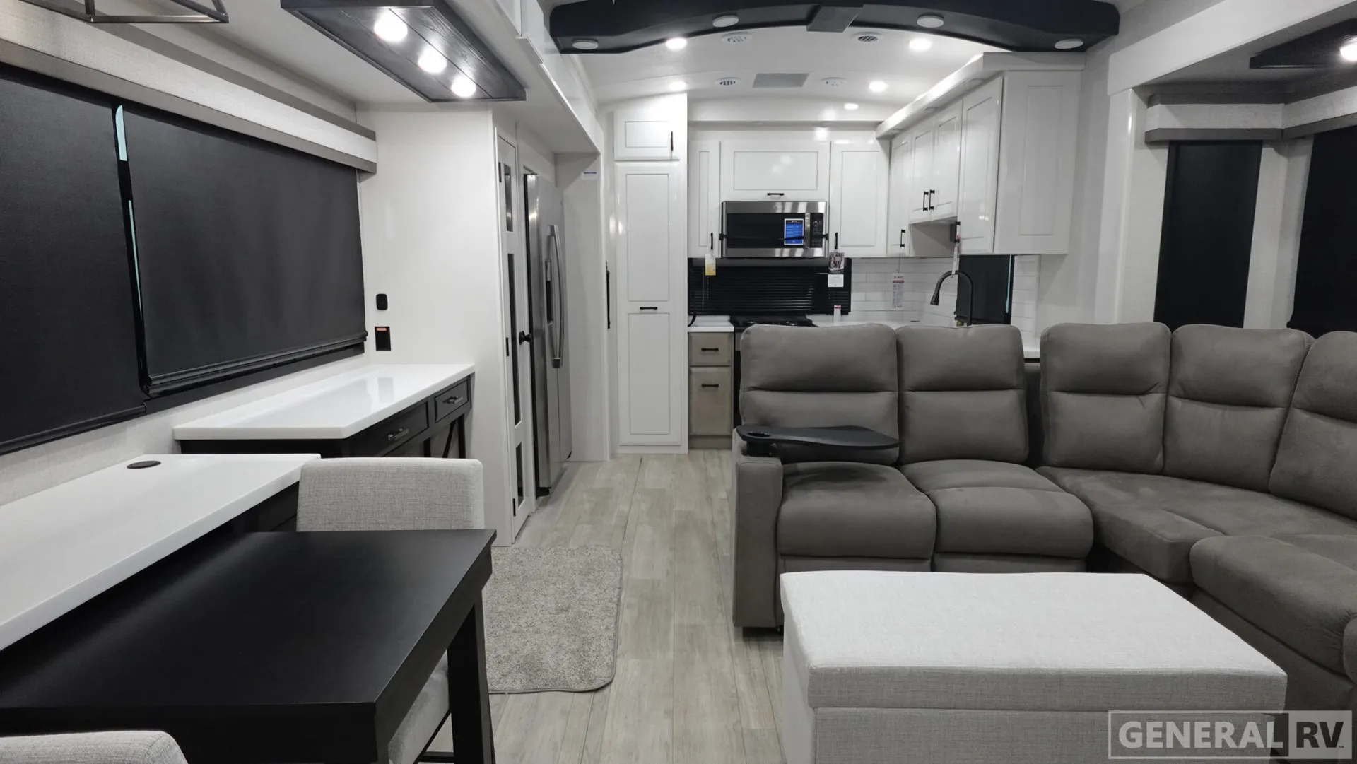 2026 Jayco Pinnacle 38FBRK - Photo 3
