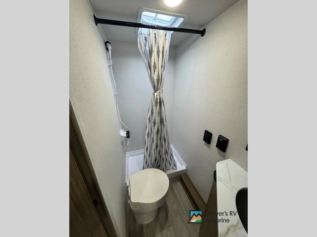 2027 Forest River Wildwood FSX 178BH, Photos photo 12
