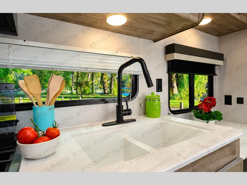 2026 Gulf Stream RV Ameri-Lite Ultra Lite 236RL - Photo 3