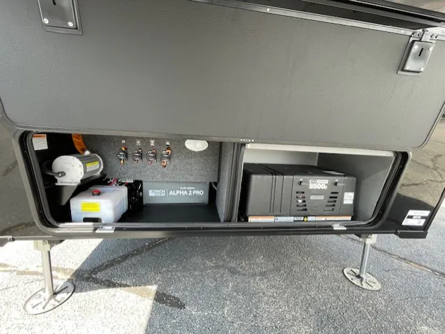 2026 Brinkley Model G 4000, Photos photo 6