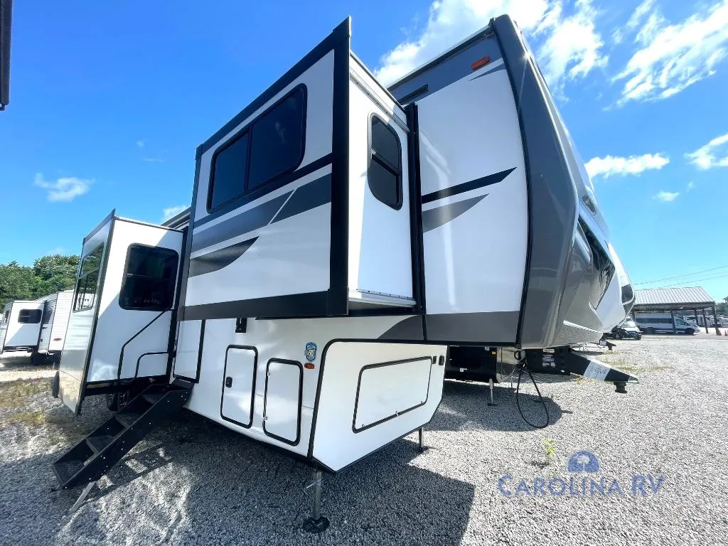 2027 Coachmen Brookstone 344FL - Photo 2
